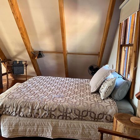 Tree Hut Cottage Masterton Exterior foto